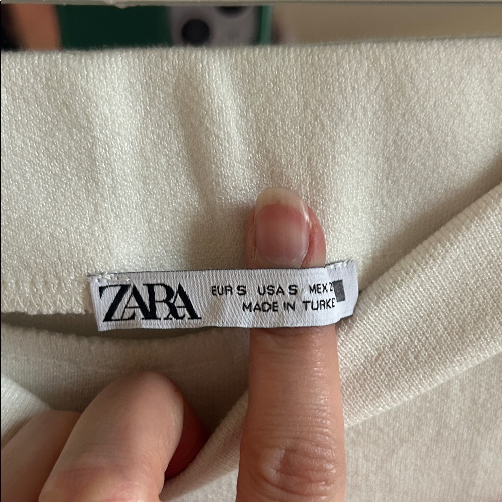 Zara Cream Pencil Skirt - Picture 3 of 5